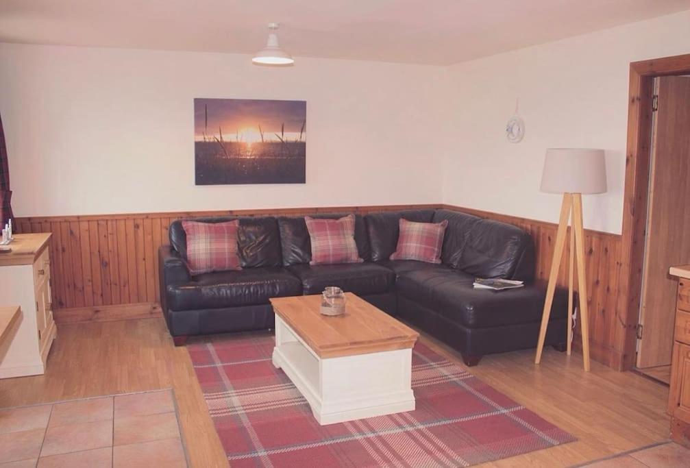 Dolphin View Cottages Portmahomack Bagian luar foto